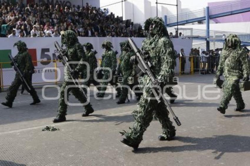 DESFILE 5 DE MAYO