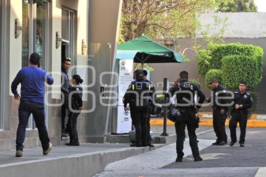 BALACERA EN CAFETERÍA