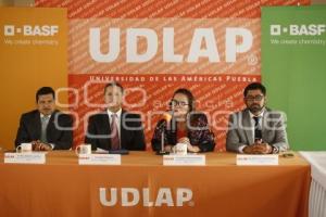 PREMIO UNIVERSITARIO