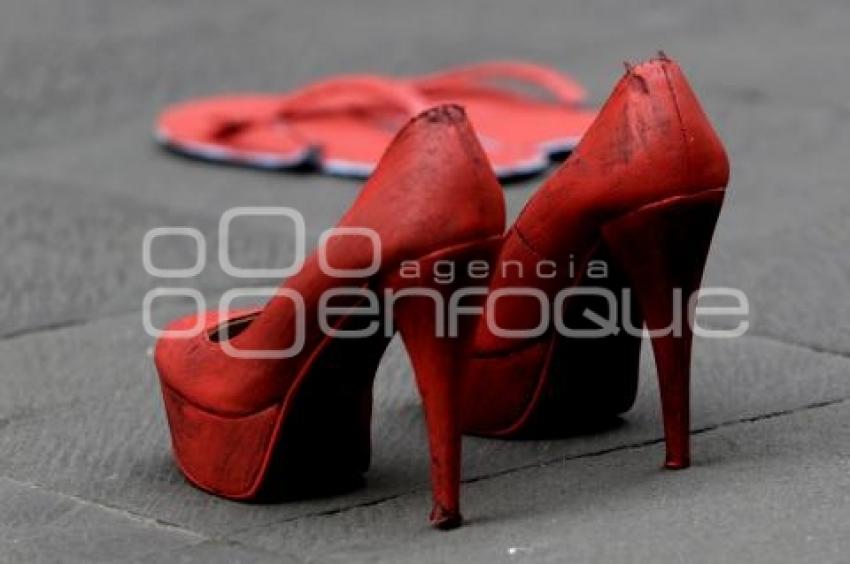 ZAPATOS ROJOS