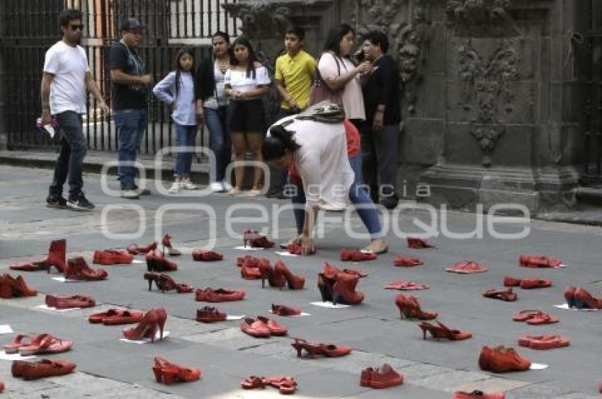 ZAPATOS ROJOS