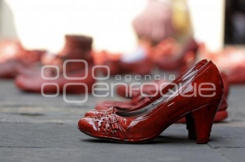 ZAPATOS ROJOS