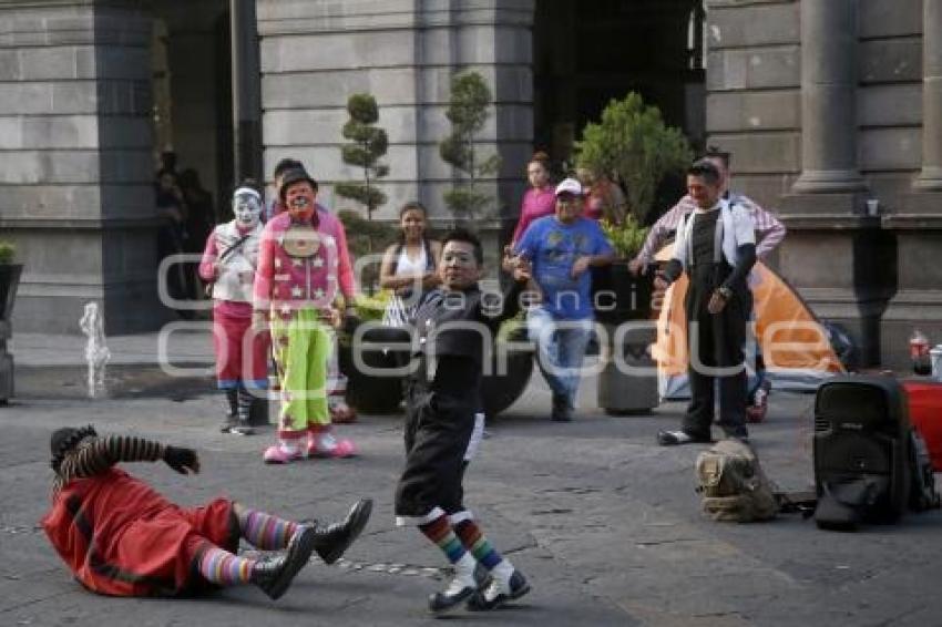 MANIFESTACIÓN PAYASOS