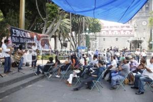 MANIFESTACIÓN DIA DEL MAESTRO