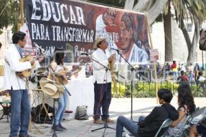 MANIFESTACIÓN DIA DEL MAESTRO