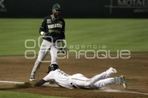 BÉISBOL . PERICOS VS LEONES