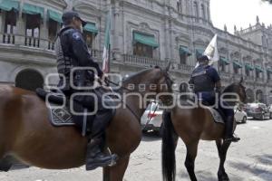 POLICÍA MONTADA