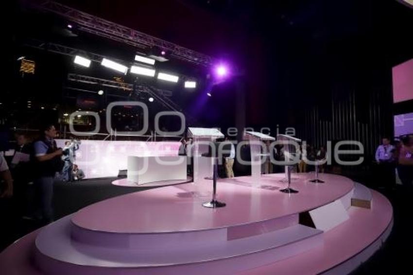 DEBATE INE . ESCENARIO