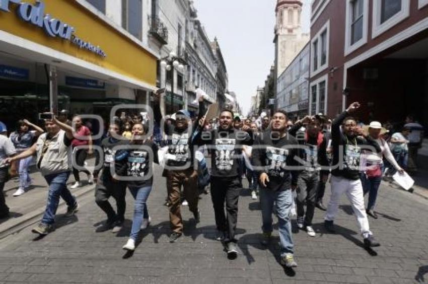 MANIFESTACIÓN PAÑUELOS BLANCOS