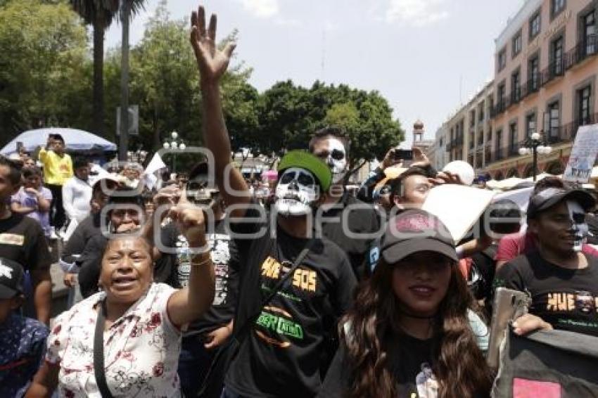 MANIFESTACIÓN PAÑUELOS BLANCOS