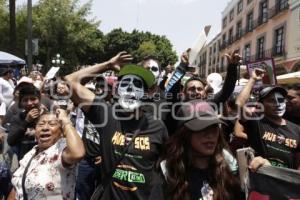 MANIFESTACIÓN PAÑUELOS BLANCOS