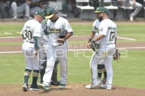 BÉISBOL . PERICOS VS LEONES