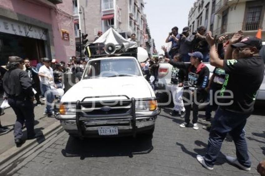 MANIFESTACIÓN PAÑUELOS BLANCOS