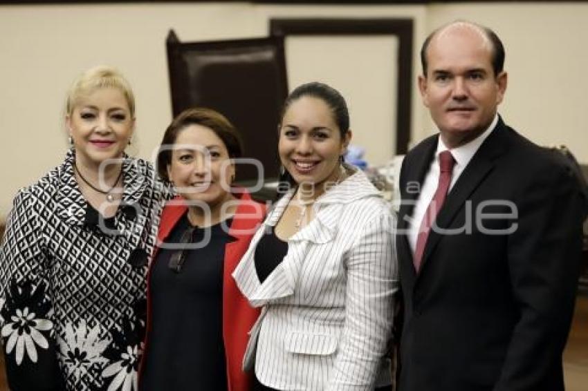 CONGRESO . MARÍA DEL CARMEN CABRERA