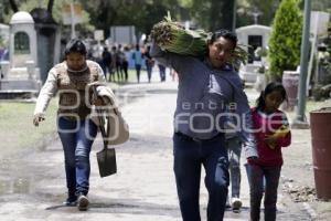 PANTEÓN . DÍA DEL PADRE