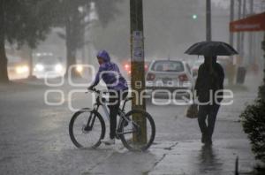 CLIMA . LLUVIA