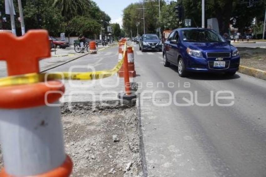 BULEVAR 5 DE MAYO . REPARACIÓN CONCRETO HIDRÁULICO