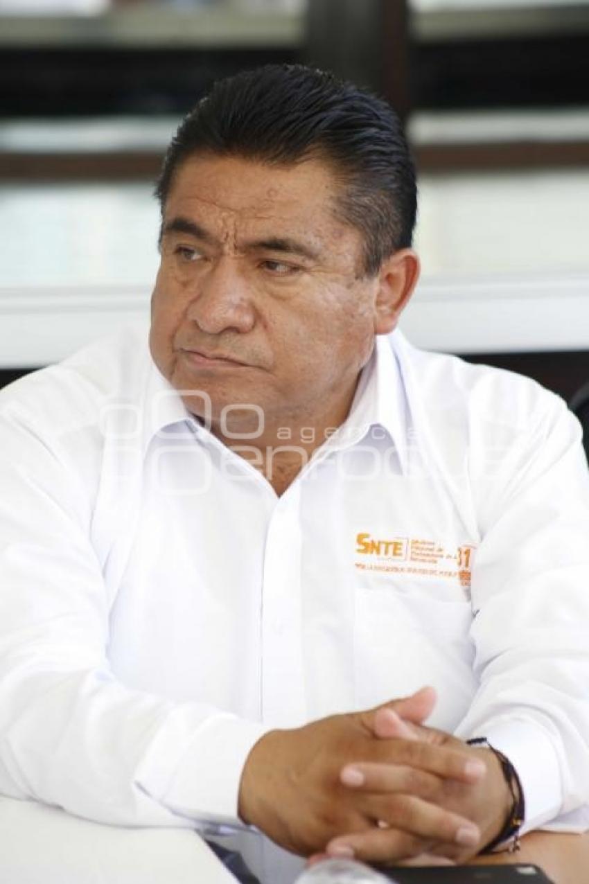 SNTE . DEMETRIO RIVAS CORONA