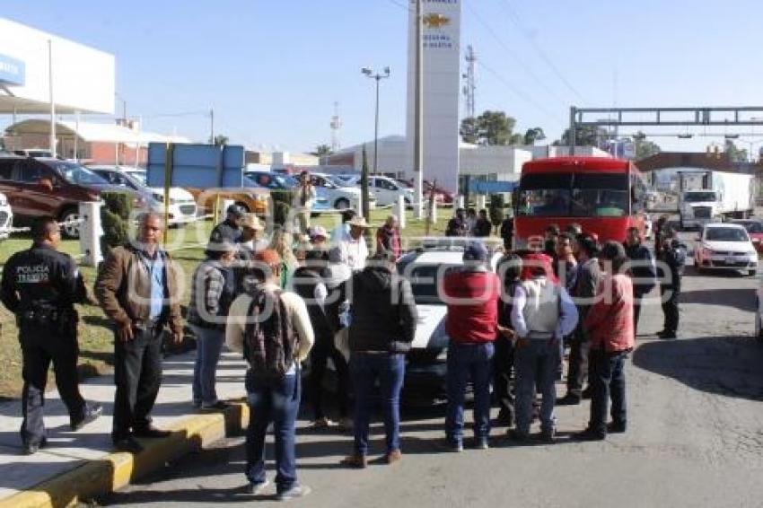 POBLADORES RETENIDOS . TEXMELUCAN