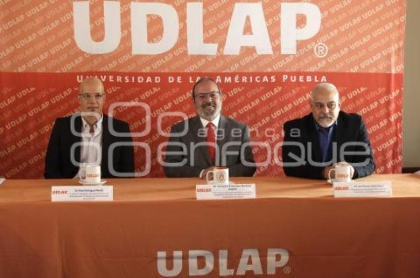 UDLAP PRESENTACIÓN REVISTA ENTORNO