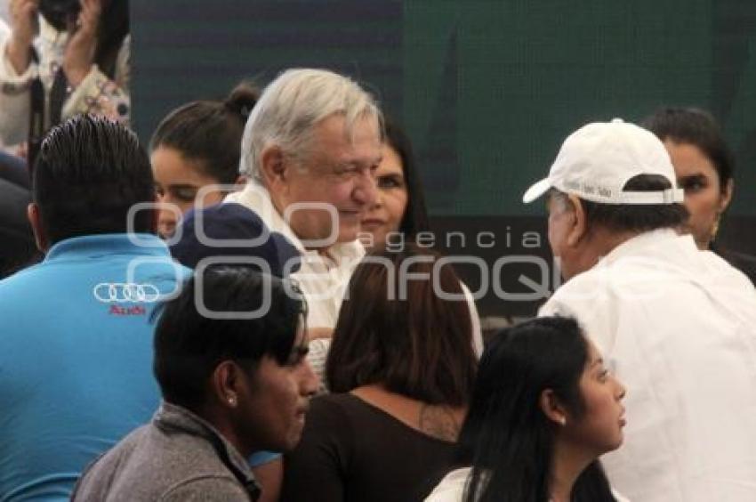 VISITA AMLO . TEXMELUCAN