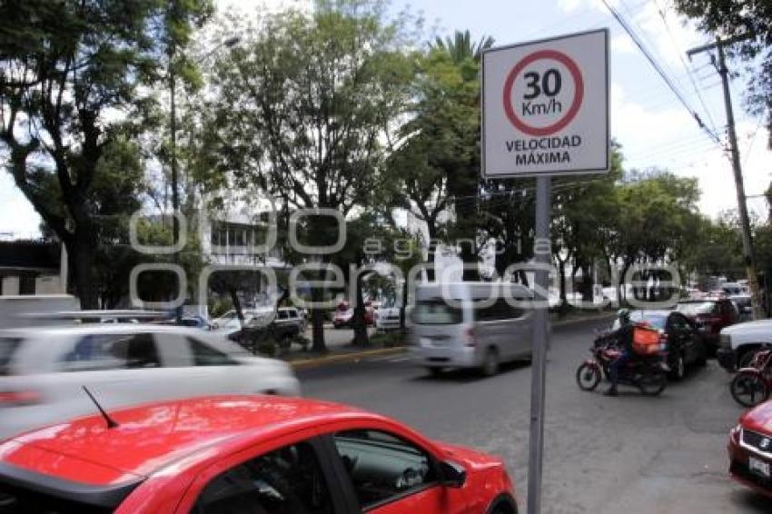 REDUCCIÓN 30 KM/HR