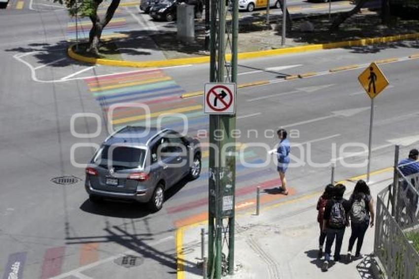 PROHIBICIÓN VUELTA CONTINUA