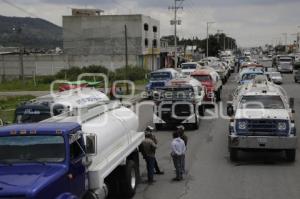 AMOZOC . MANIFESTACIÓN CAMIONEROS