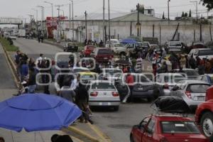 AMOZOC . MANIFESTACIÓN CAMIONEROS