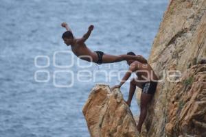 ACAPULCO . LA QUEBRADA