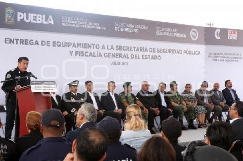 ENTREGA DE EQUIPAMIENTO
