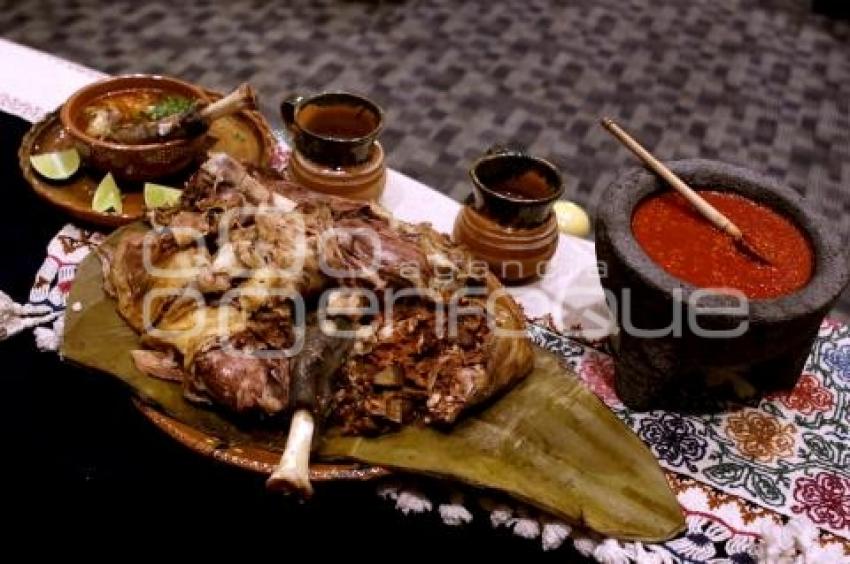 FERIA BARBACOA Y PULQUE