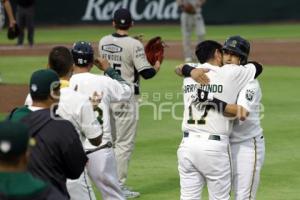 BEISBOL . PERICOS VS SULTANES