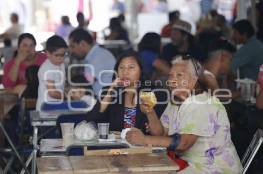 FERIA DEL MOLOTE