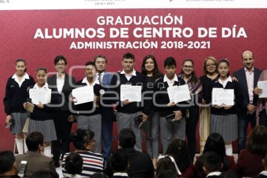 GOBIERNO MUNICIPAL .  GRADUACIÓN CENTRO DE DÍA