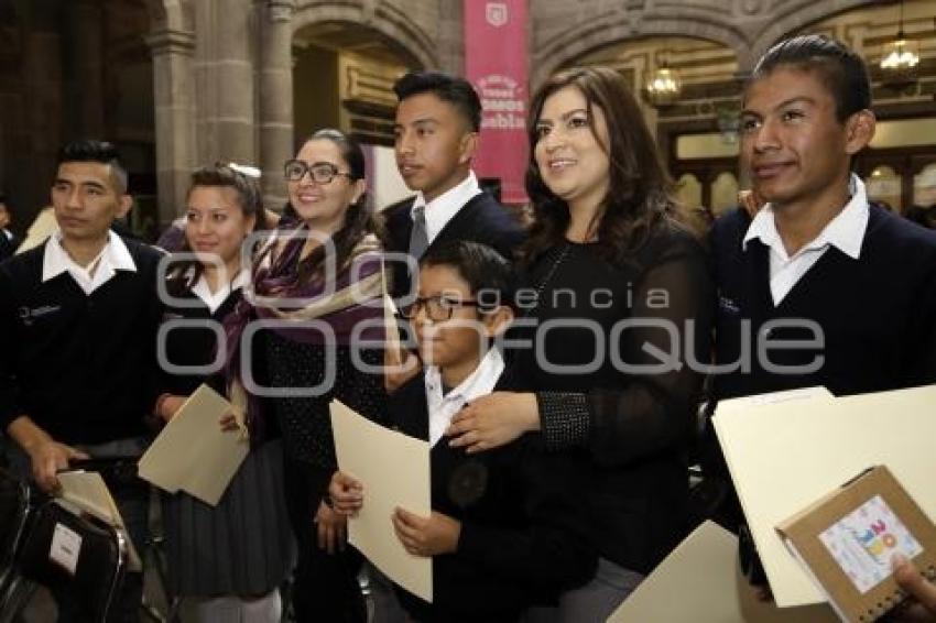 GOBIERNO MUNICIPAL .  GRADUACIÓN CENTRO DE DÍA