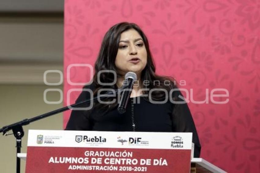 GOBIERNO MUNICIPAL .  GRADUACIÓN CENTRO DE DÍA