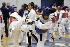 50 AÑOS TAEKWONDO