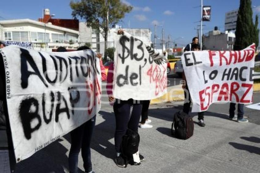 MANIFESTACIÓN RECHAZADOS BUAP