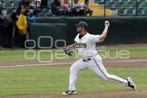 BEISBOL . PERICOS VS BRAVOS