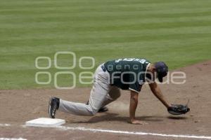 BEISBOL . PERICOS VS BRAVOS