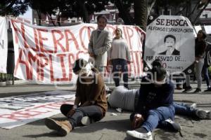 MANIFESTACIÓN FEET