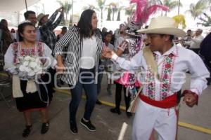 CANOA . FIESTA DEL LIBRO