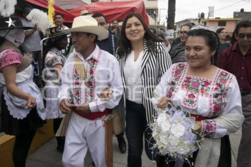 CANOA . FIESTA DEL LIBRO