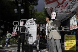 MANIFESTACIÓN FEET