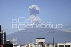 VOLCÁN POPOCATÉPETL . FUMAROLA