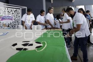 FUTBOL . PASTEL 75 ANIVERSARIO