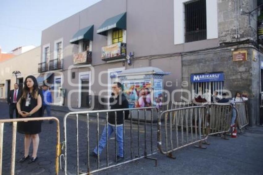 TOMA DE PROTESTA . ACCESO