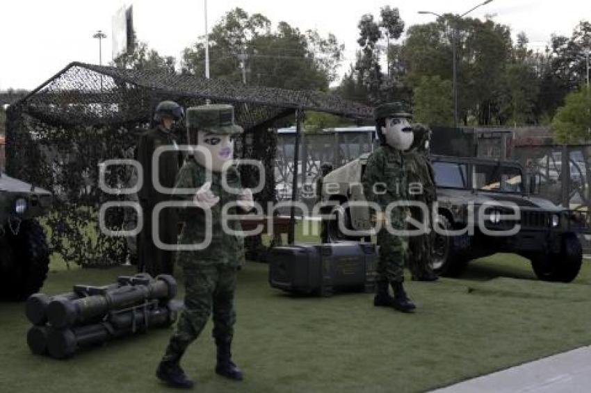 FÚTBOL . STAND EJÉRCITO