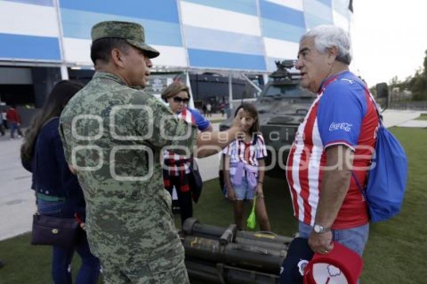 FÚTBOL . STAND EJÉRCITO